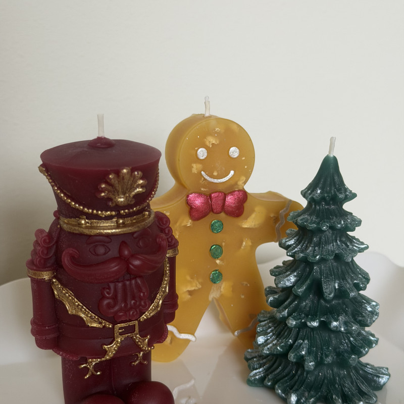 Christmas Nutcracker Candle – Red & Gold Handcrafted Holiday Decor